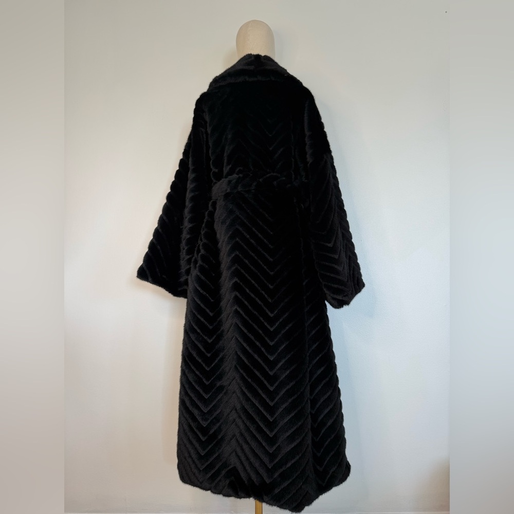 Long Black Faux Fur Coat L/XL Belted Full Length Luxury Statement Winter Coat - Picture 9 of 10